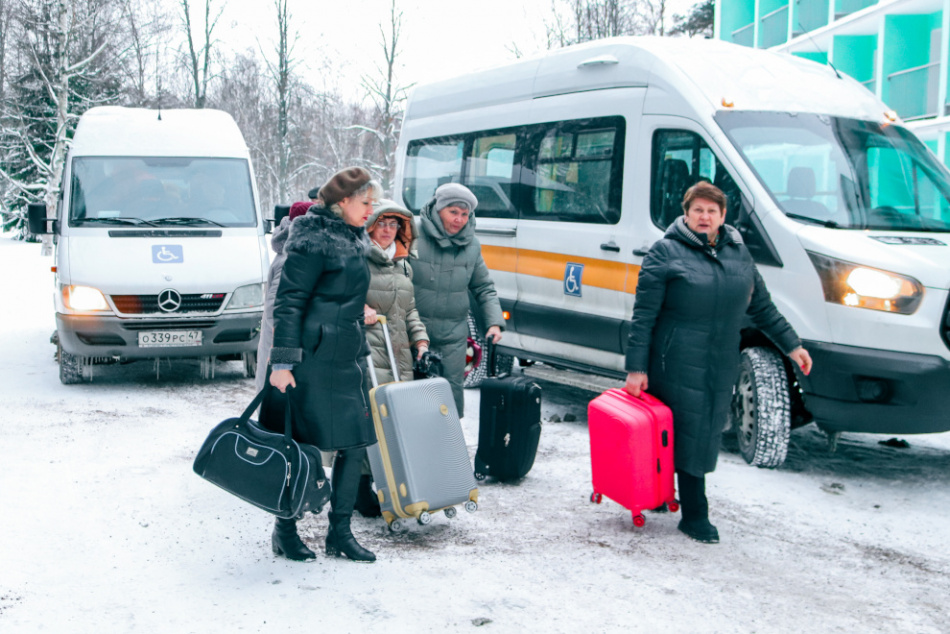 В Петербург на отдых и лечение прибывают ветераны из регионов России 